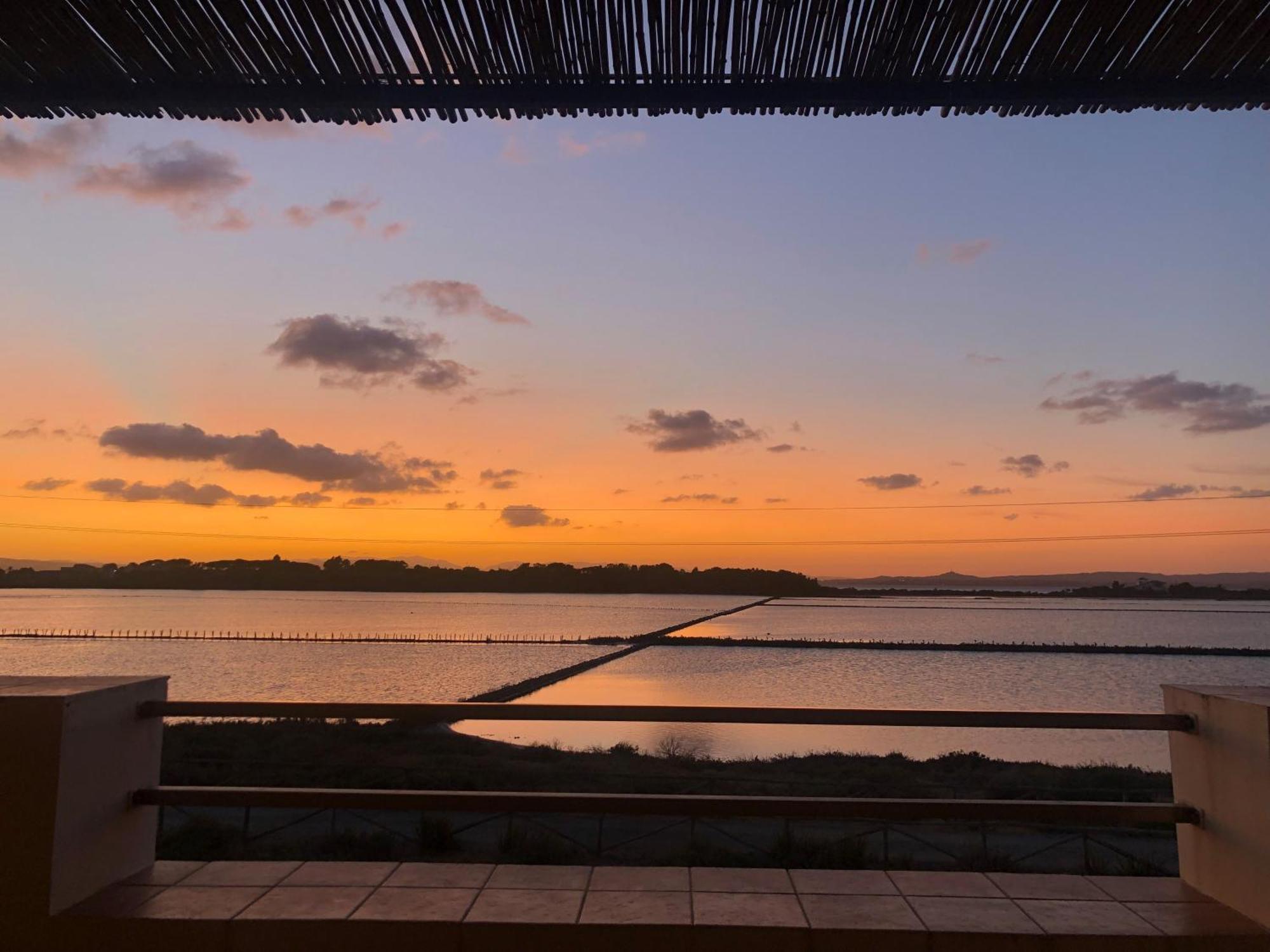 Le Saline: Beautiful Apartment With Terrace And Splendid View Carloforte  Buitenkant foto